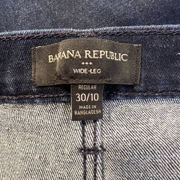 Banana Republic Factory Dark Wash Cropped Pleated Jeans Size10 - Picture 7 of 8